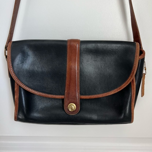 Vintage COACH Leather Crossbody/Shoulder Bag - Picture 1 of 4